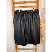 Jupe en simili-cuir noir grande taille du 42/44 au 54/56