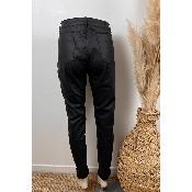 Pantalon slim en simili noir doublé grande taille