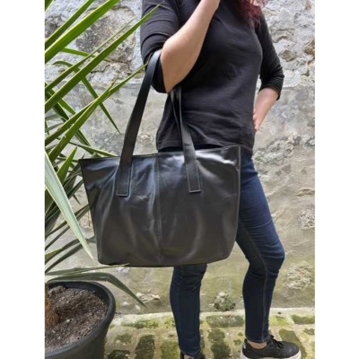 Sac cuir petit cabas porté épaule - noir