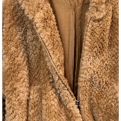 Veste courte à capuche en fourrure camel 42/46