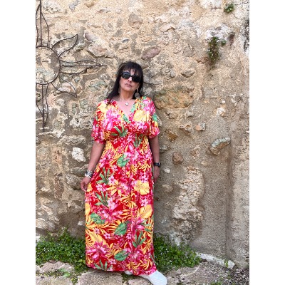 Robe longue magique du 38 au 52 imprimée fleurs roses fond rouge