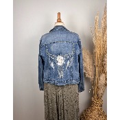 Veste en jean tête de buffle strass et dentelle bohème