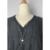 Collier long étoile et perles en argent 925