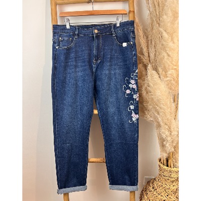 Jean coupe mom foncé broderie fleurs cuisse grande taille
